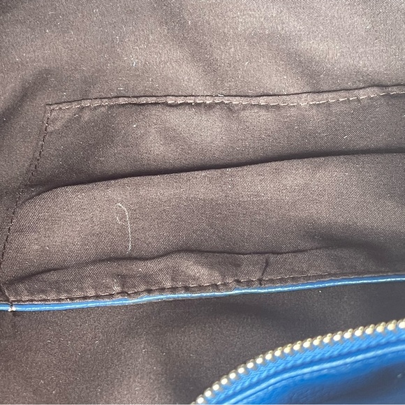 Beautiful Cobalt Blue Handbag - Picture 6 of 7